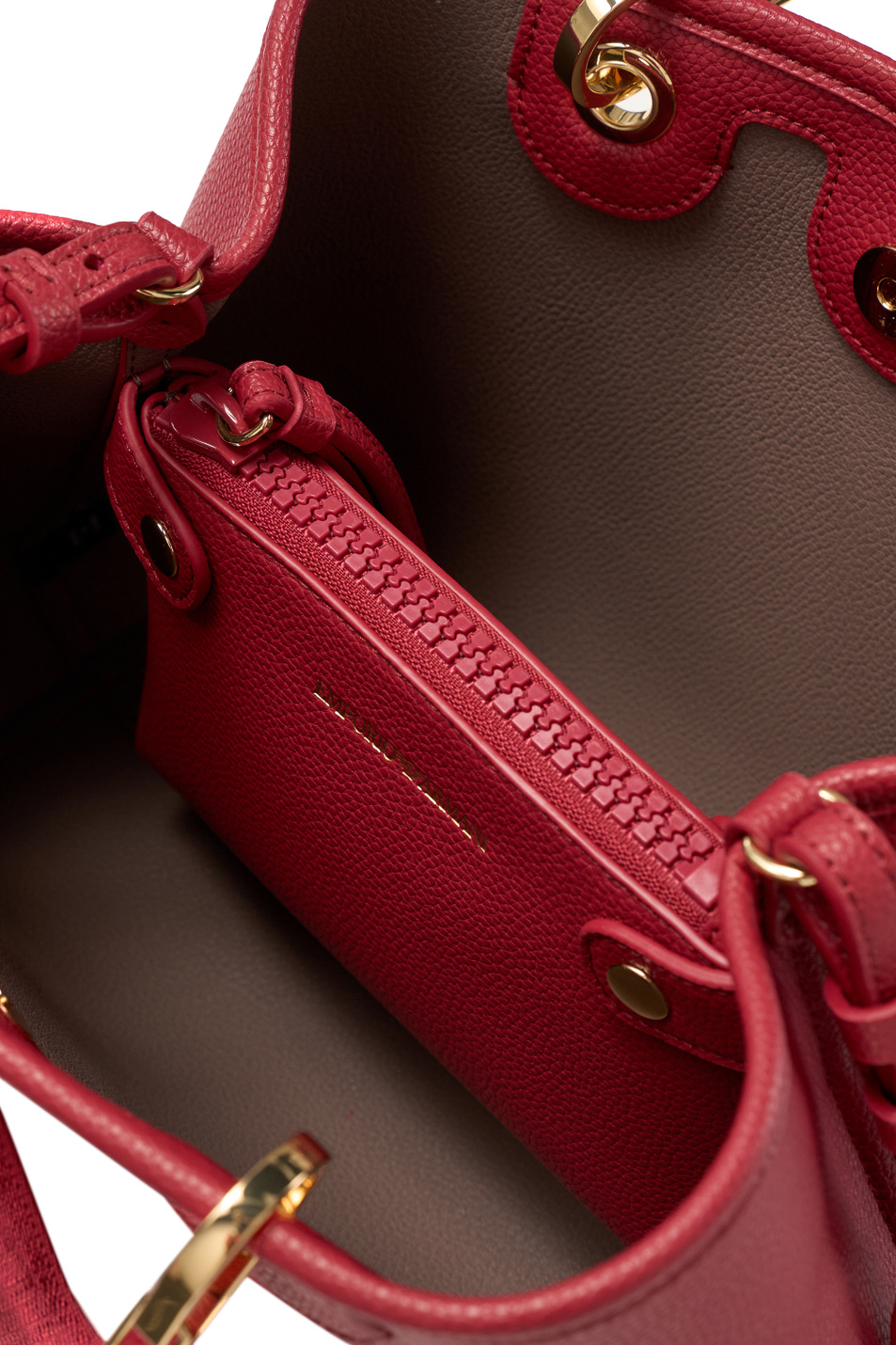 Женский Emporio Armani Сумка SIMIL CERVO со съемной косметичкой (цвет ), артикул EW000361-AF12036 | Фото 4