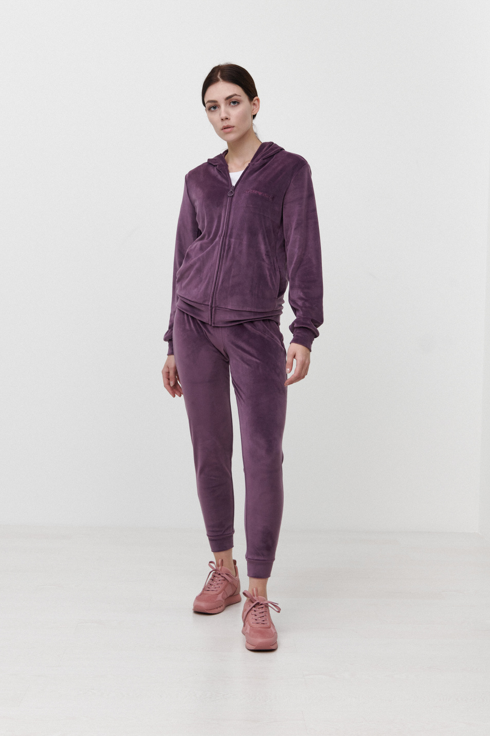 Женский Emporio Armani Спортивный костюм из бархата (цвет ), артикул 164392-0A260 | Фото 2