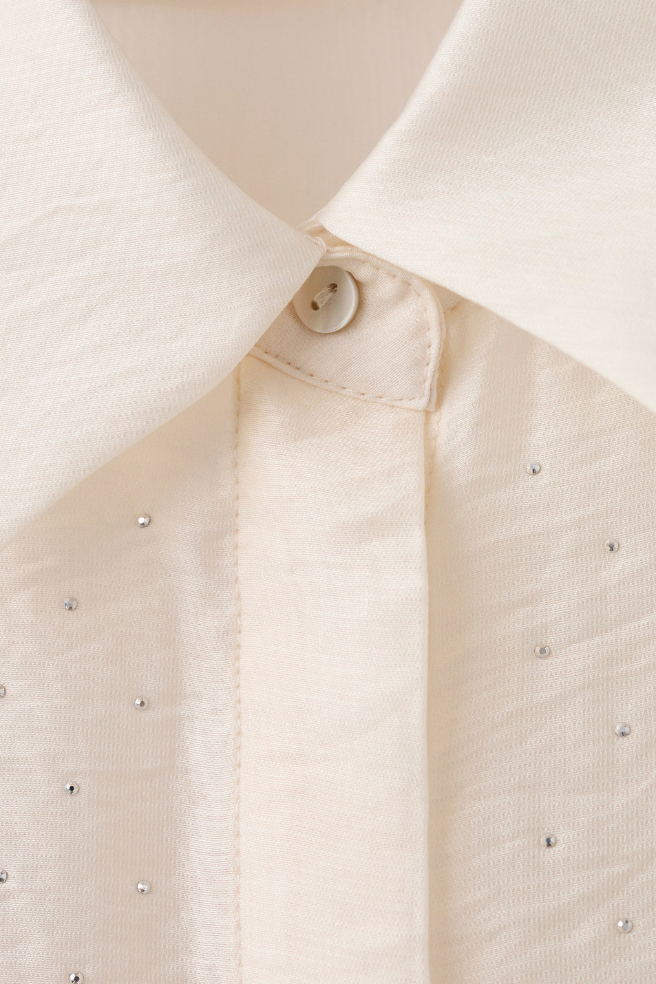 Женский Mango Рубашка ROMP со стразами (цвет ), артикул 17019109 | Фото 4