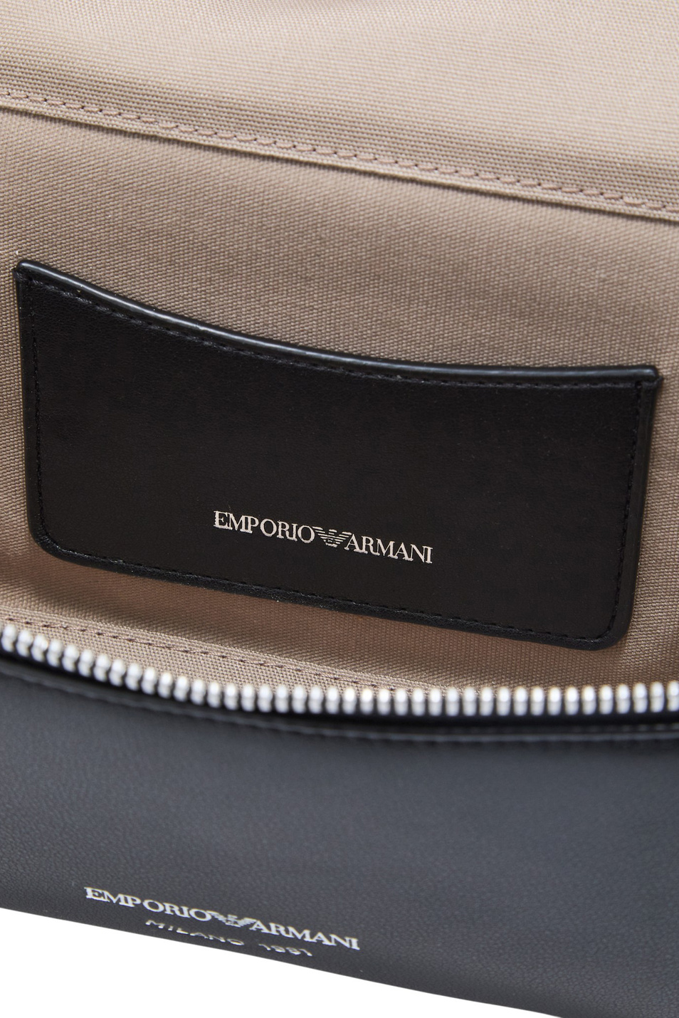 Сумка из натуральной кожи|Основной цвет:Черный Женский Emporio Armani Сумка из натуральной кожи (цвет ), артикул EW004564-AF19229 | Фото 4