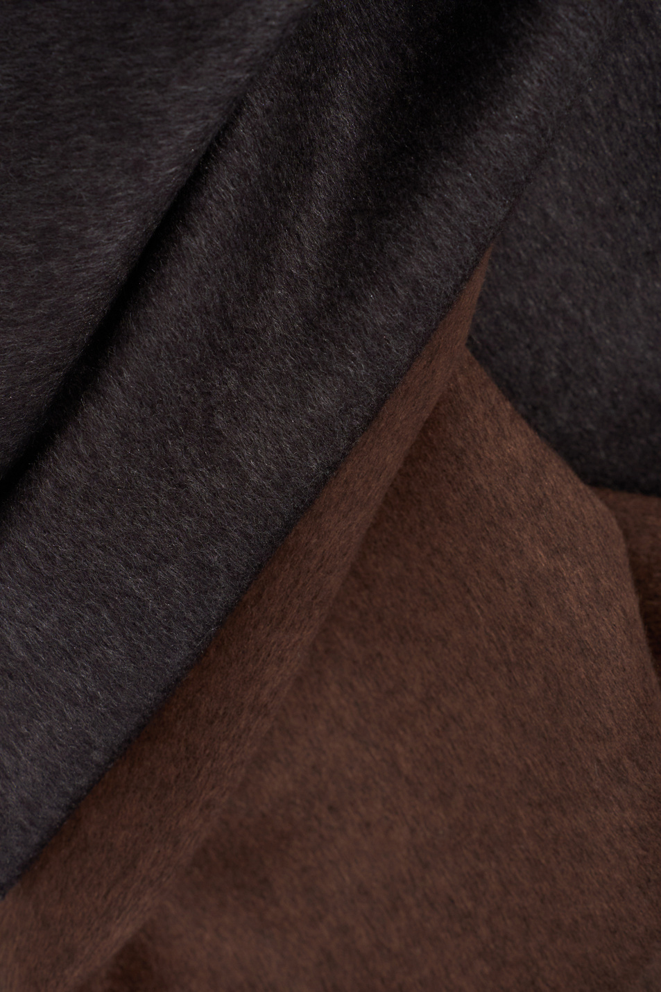 Шарф из шелка и кашемира|Основной цвет:Коричневый Мужской Corneliani Шарф из шелка и кашемира (цвет ), артикул 26B362-2629020 | Фото 2