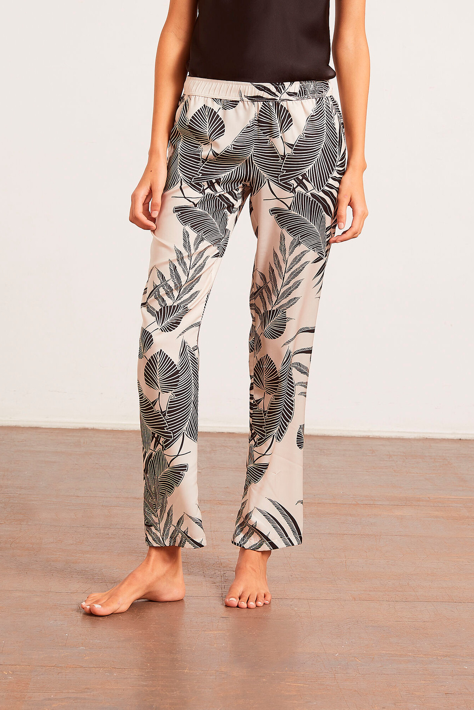 Etam Атласные брюки GALIZ с растительным принтом (цвет ), артикул 6525406 | Фото 1