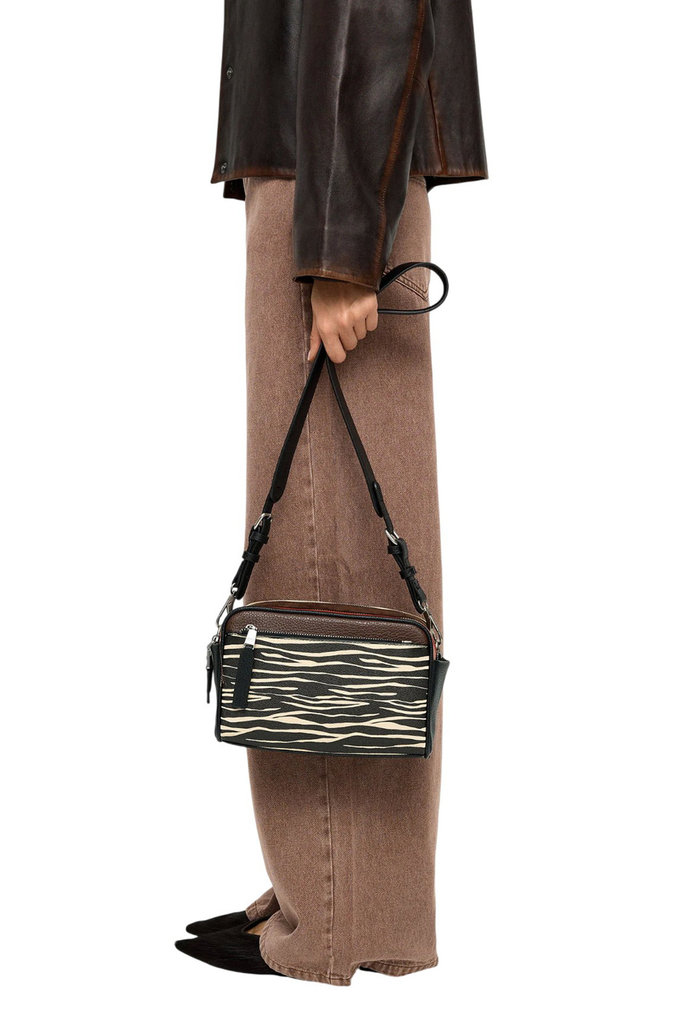 Женский Parfois Сумка с анималистичным принтом (цвет ), артикул 243346 | Фото 4