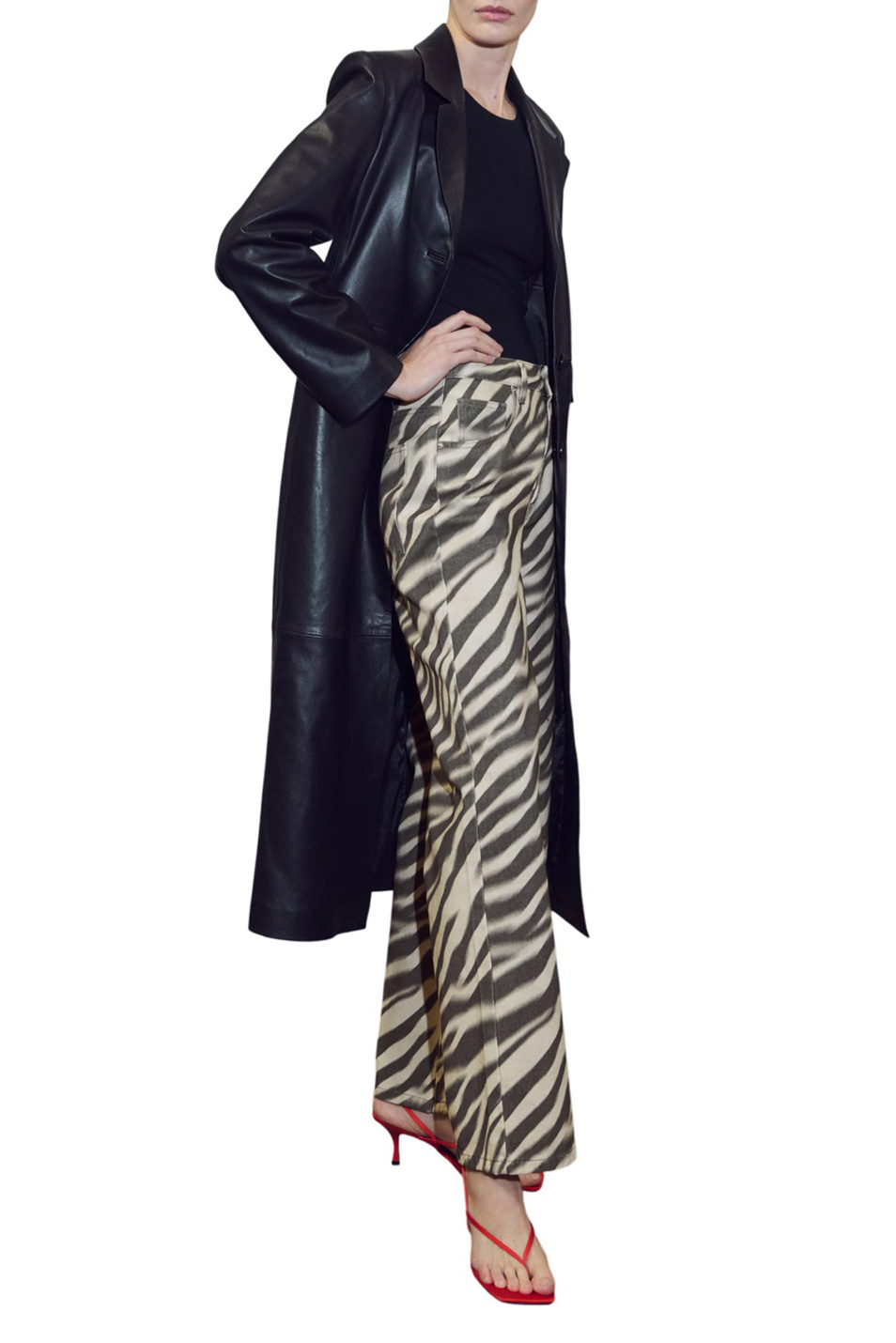 Женский Mango Джинсы ZEBRI с принтом (цвет ), артикул 27004109 | Фото 2