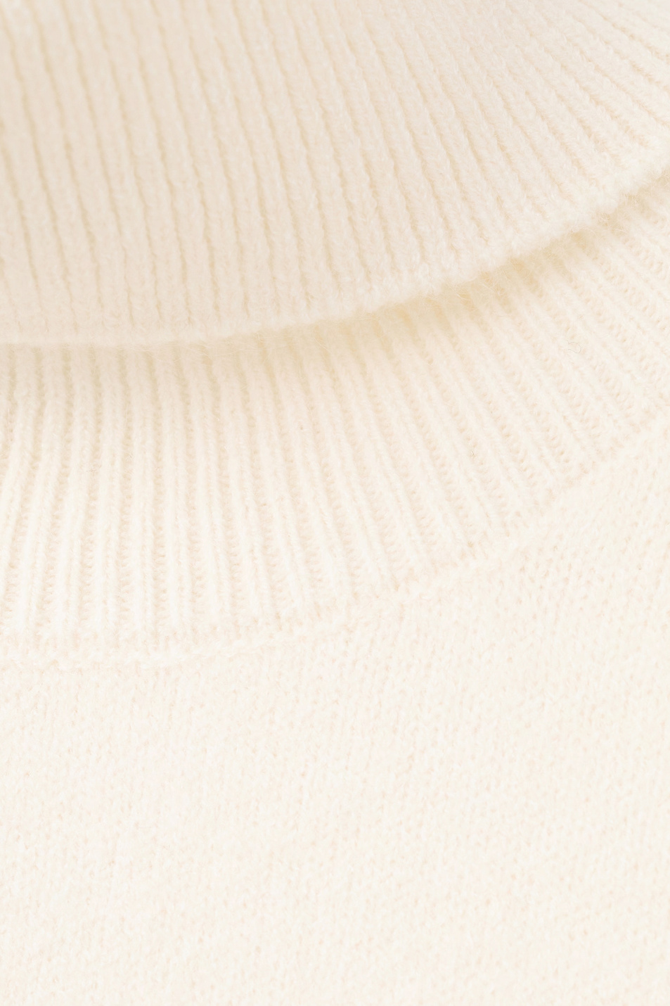 Женский Mango Топ BABY с высоким воротником (цвет ), артикул 27061263 | Фото 5