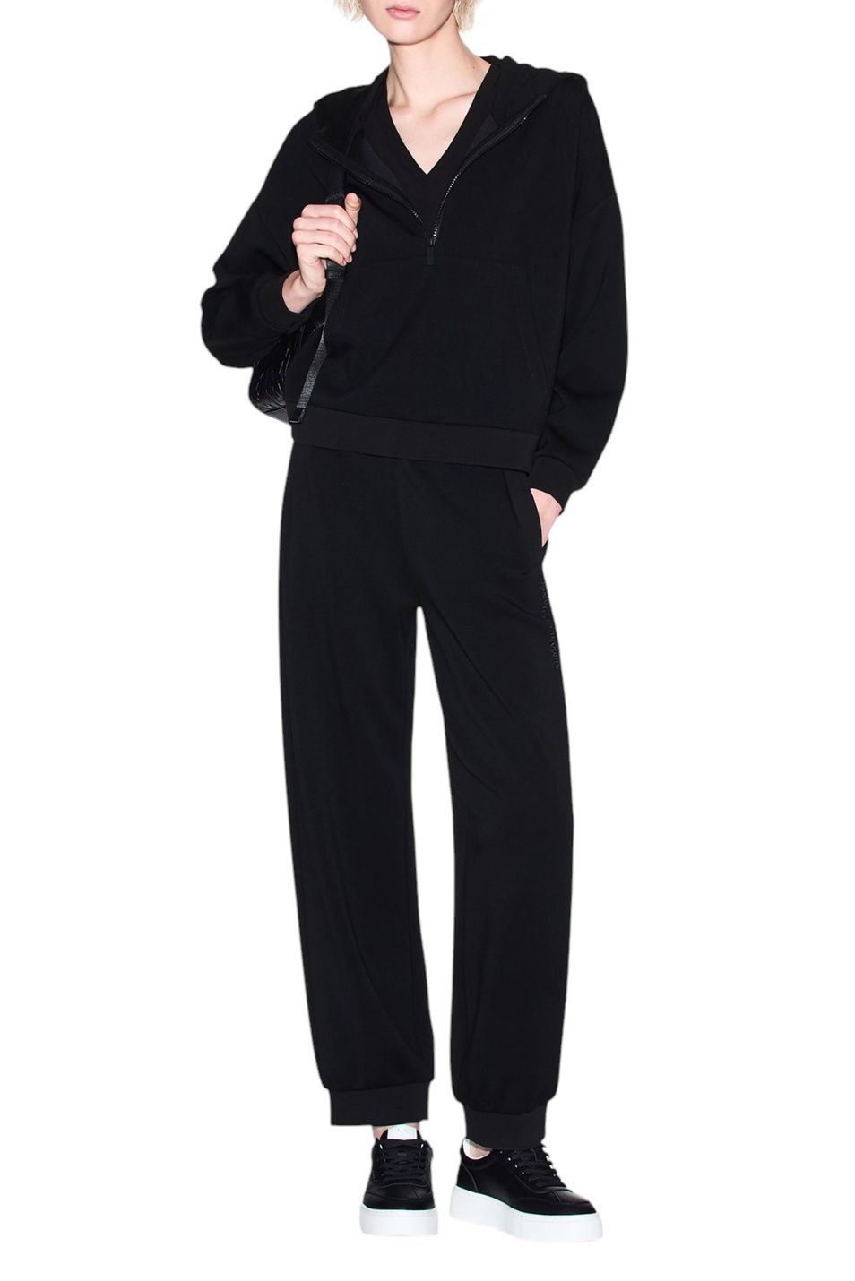 Женский Armani Exchange Футболка с вышитым логотипом (цвет ), артикул XW001355-AF16294 | Фото 2