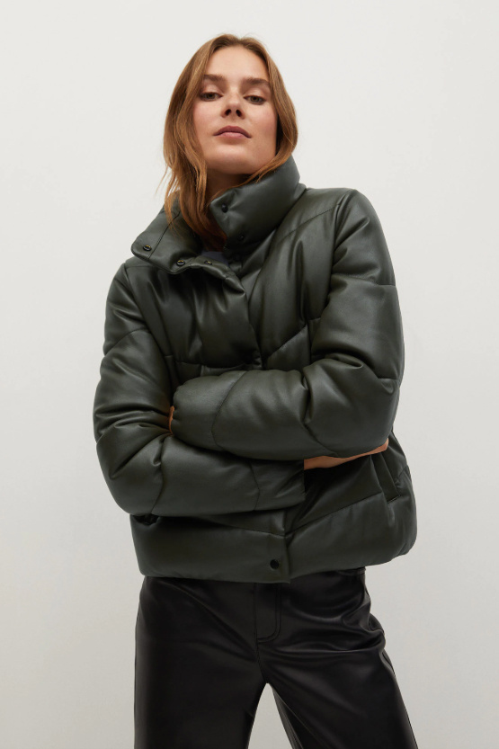 Женский Mango Стеганая куртка ZIG из экокожи (цвет ), артикул 77019403 | Фото 5