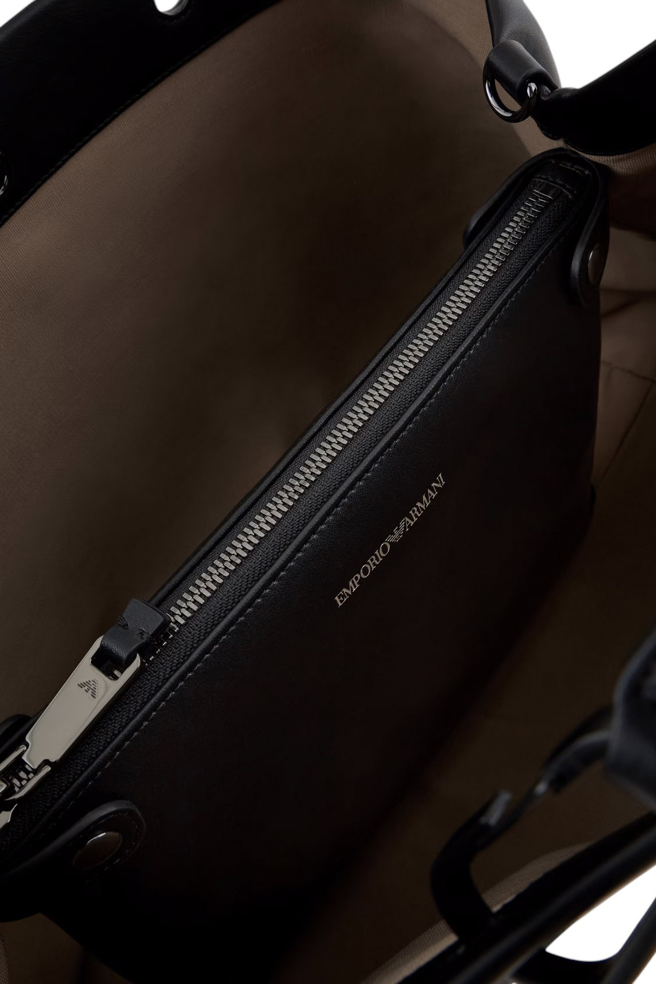 Женский Emporio Armani Сумка-шопер MyEA из натуральной кожи (цвет ), артикул EW000360-AF13792 | Фото 4