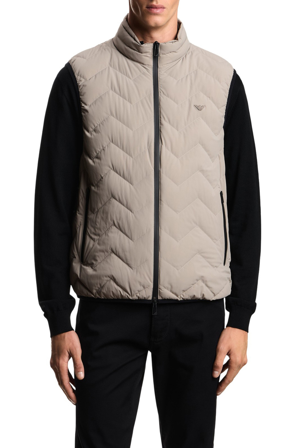 Мужской Emporio Armani Жилет стеганый с пуховым наполнителем (цвет ), артикул EM004946-AF18499 | Фото 3