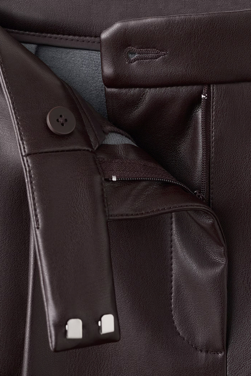 Женский Mango Брюки RIGA из искусственной кожи (цвет ), артикул 27051290 | Фото 5