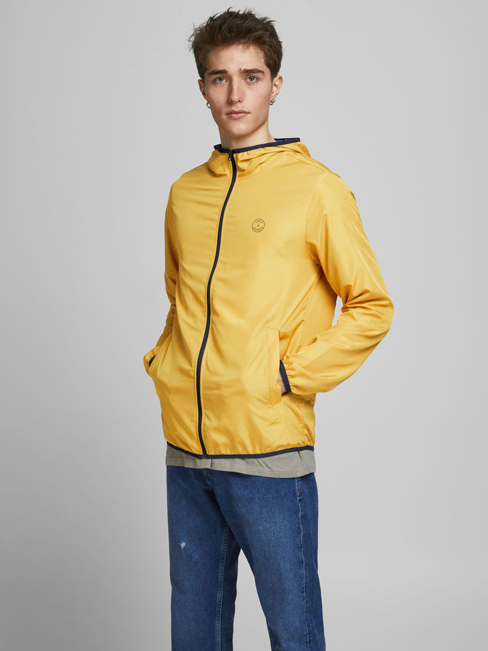 Мужской Jack & Jones Куртка на молнии с капюшоном (цвет ), артикул 12184360 | Фото 3
