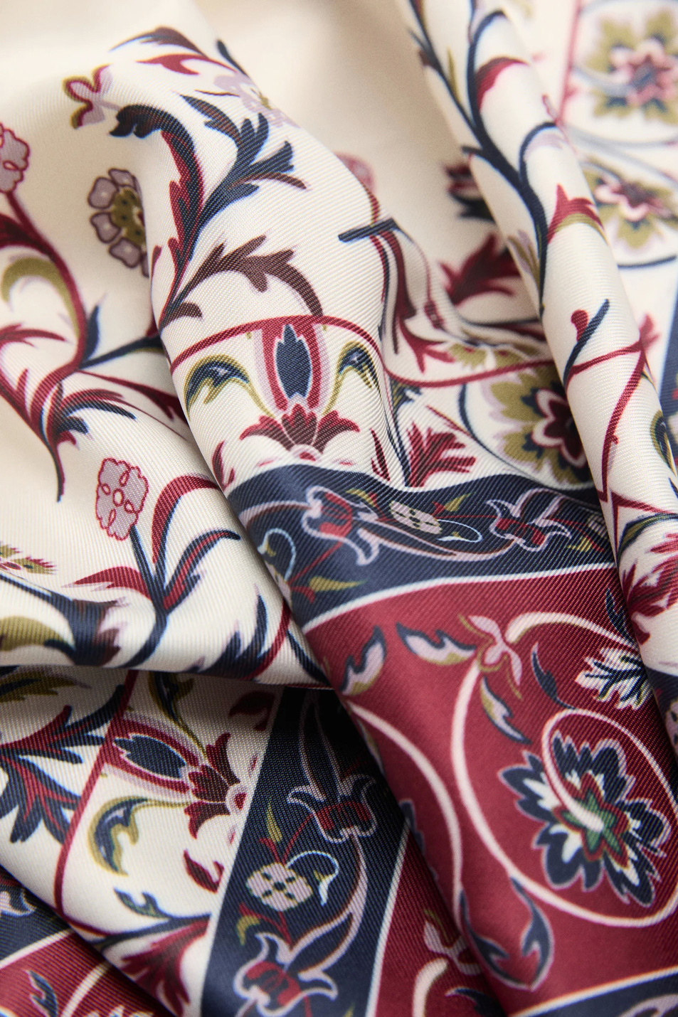 Женский Mango Платок LEAVES с принтом (цвет ), артикул 27022006 | Фото 3