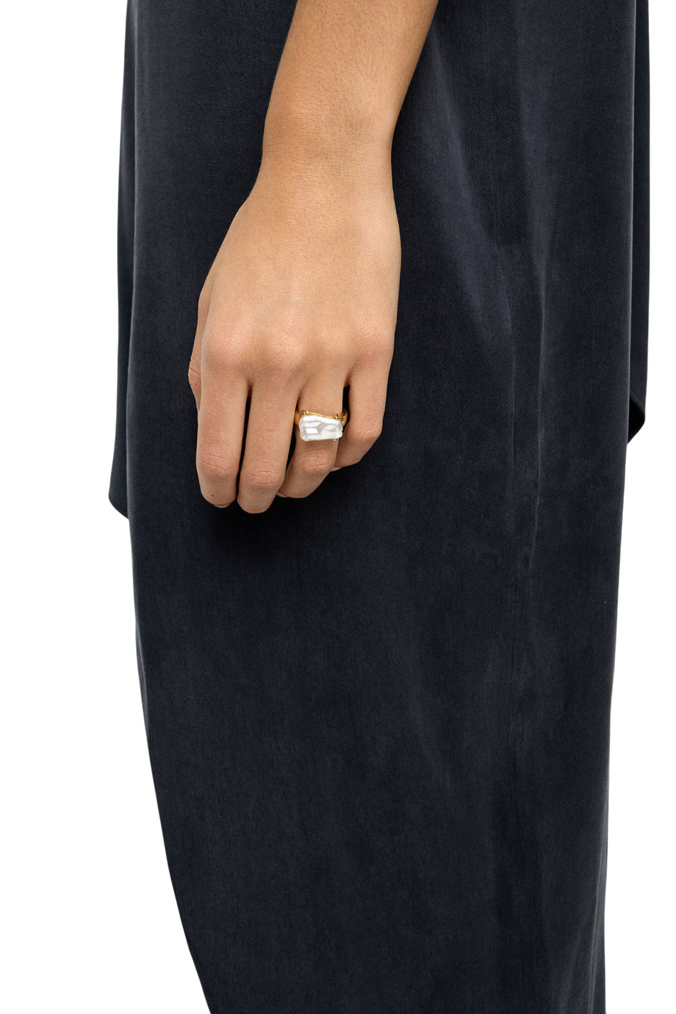 Женский Parfois Кольцо с жемчугом (цвет ), артикул 242736 | Фото 3