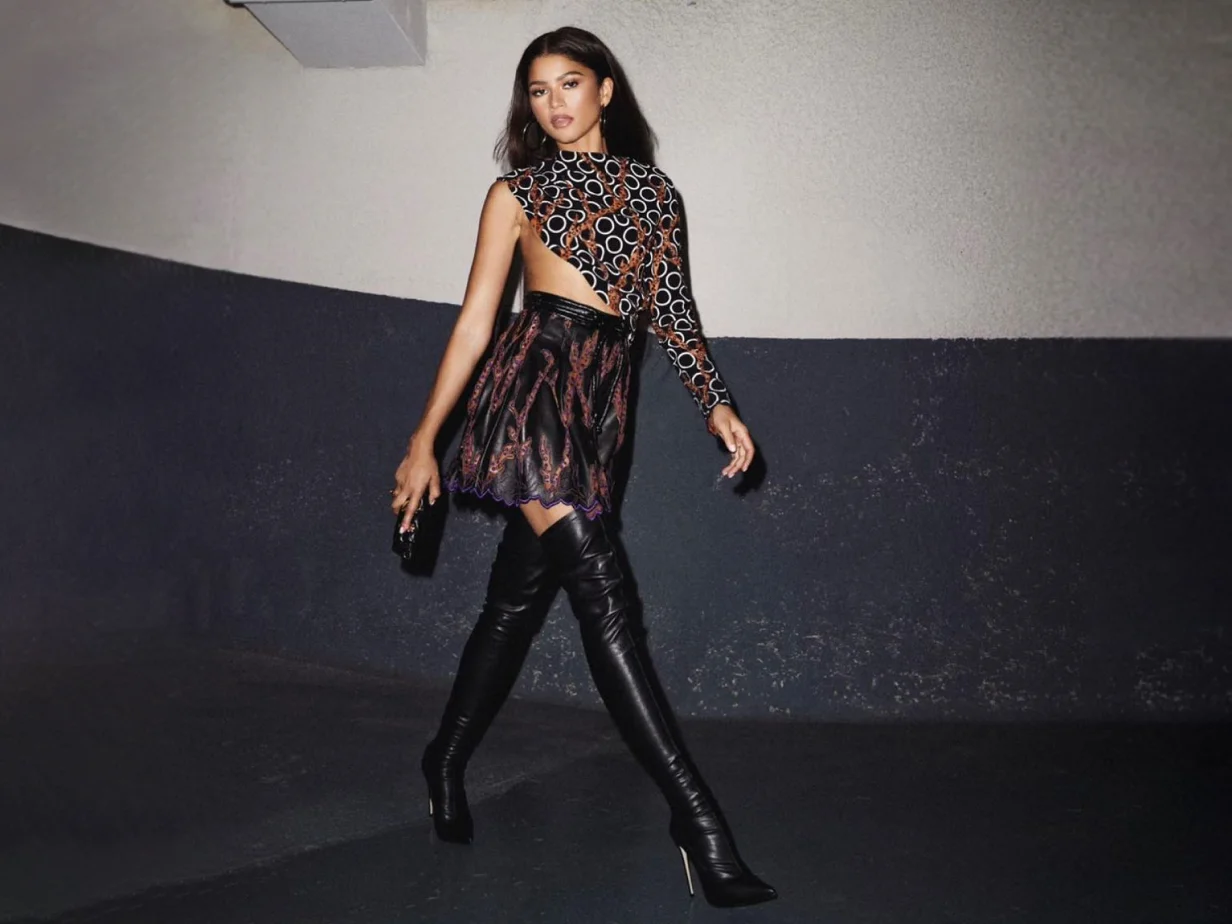 Zendaya на неделе моды в Париже 2023 в ботинках EVA от Le Silla | Фото 2