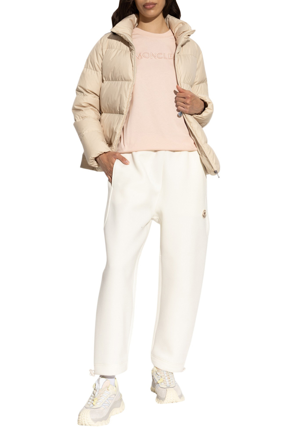Женский Moncler Футболка из хлопка (цвет ), артикул K20938C00012-89AUO | Фото 2
