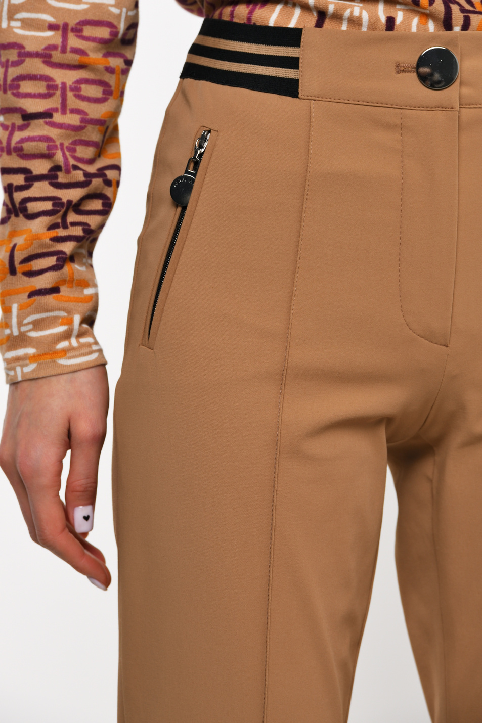 Женский Gerry Weber Брюки из смесового хлопка с эластичным поясом (цвет ), артикул 220035-38172 | Фото 4