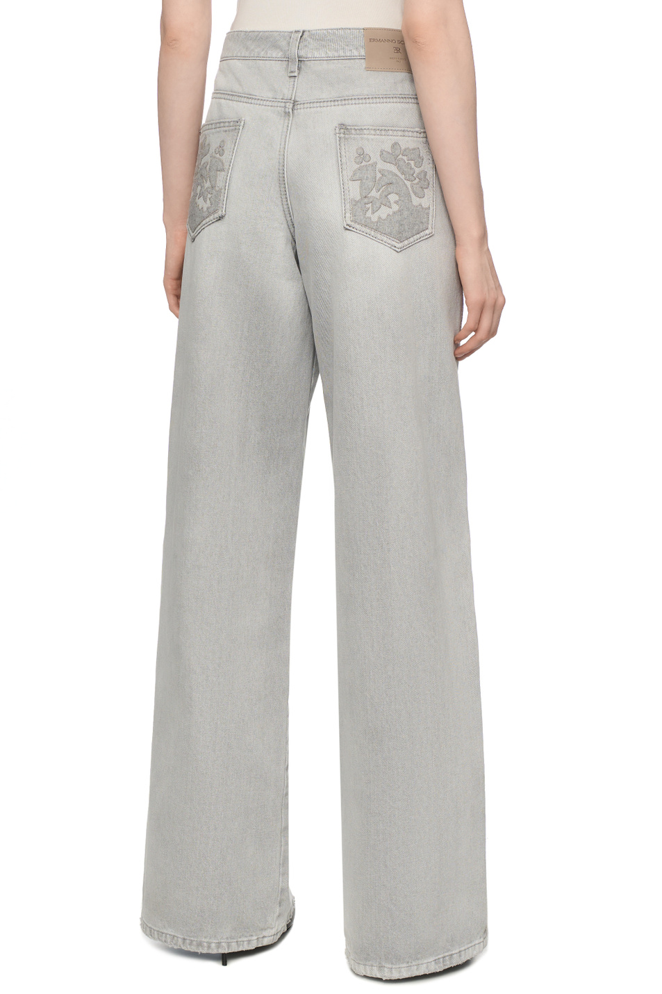 Женский ERMANNO SCERVINO Джинсы с вышивкой (цвет ), артикул D477P367IGFV | Фото 5