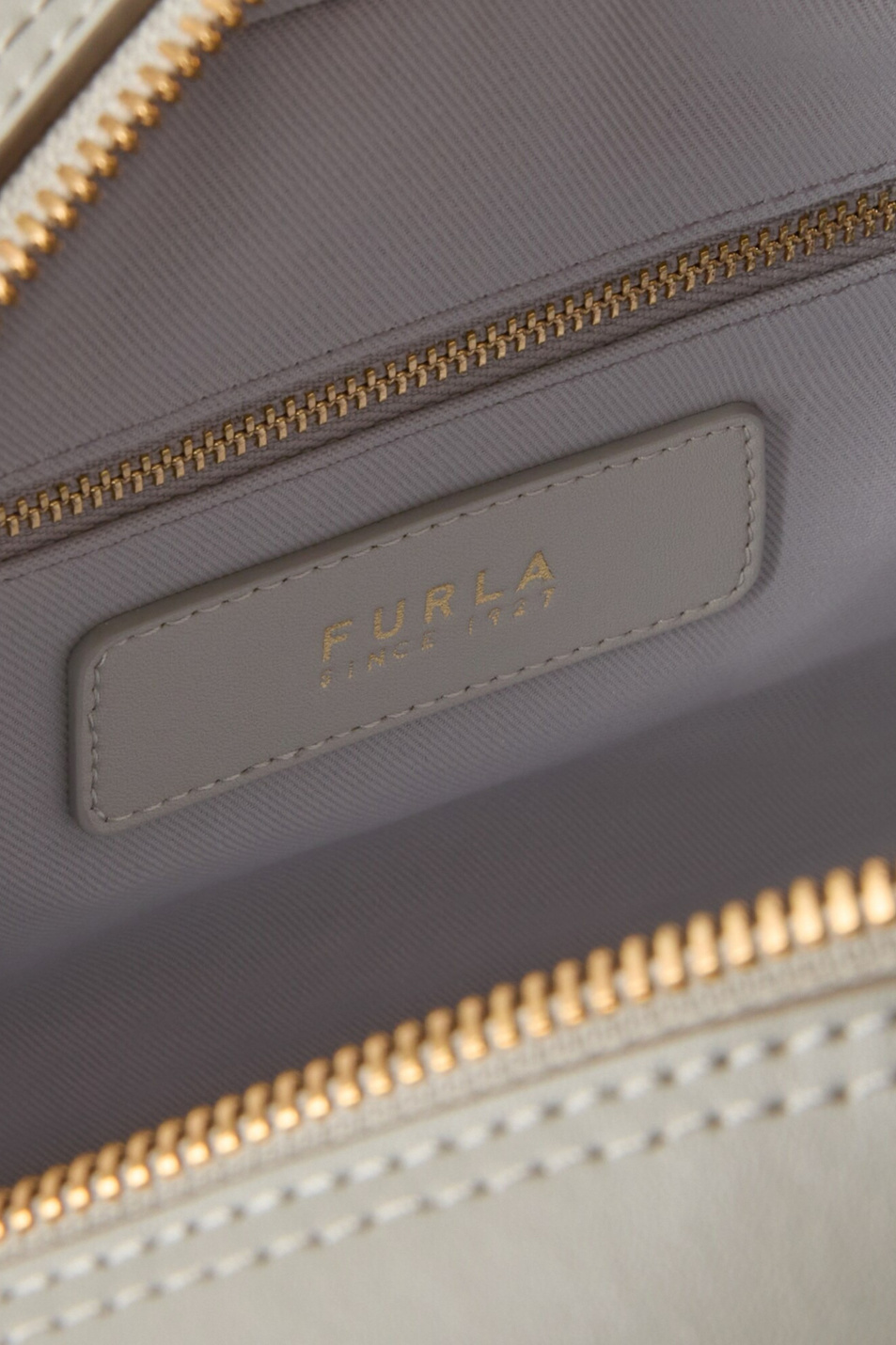 Женский Furla Сумка POPPY M (цвет ), артикул WB02109-BX4573 | Фото 4