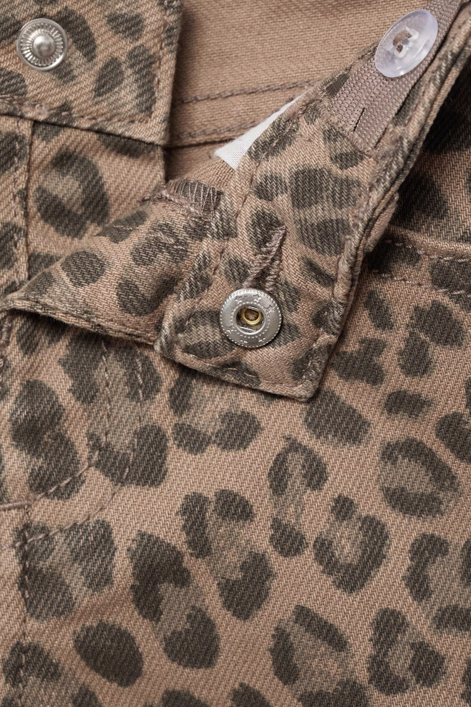 Джинсы LEOPARDB с леопардовым принтом|Основной цвет:Коричневый Девочкам Mango Kids Джинсы LEOPARDB с леопардовым принтом (цвет ), артикул 17066334 | Фото 3