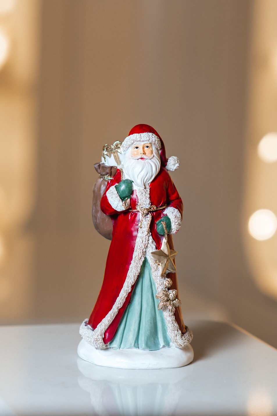 Не имеет пола Palais Royal Фигурка "Санта со звездой", 21 см (цвет ), артикул 1022047 | Фото 2