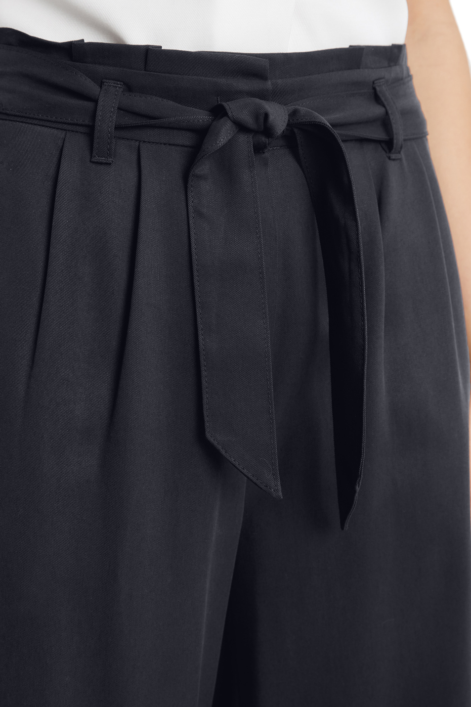 Женский Gerry Weber Брюки свободного кроя с поясом (цвет ), артикул 622069-66220-Culotte | Фото 4