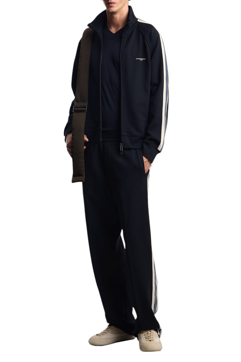 Мужской Emporio Armani Брюки с контрастными вставками (цвет ), артикул EM002873-AF13488 | Фото 2