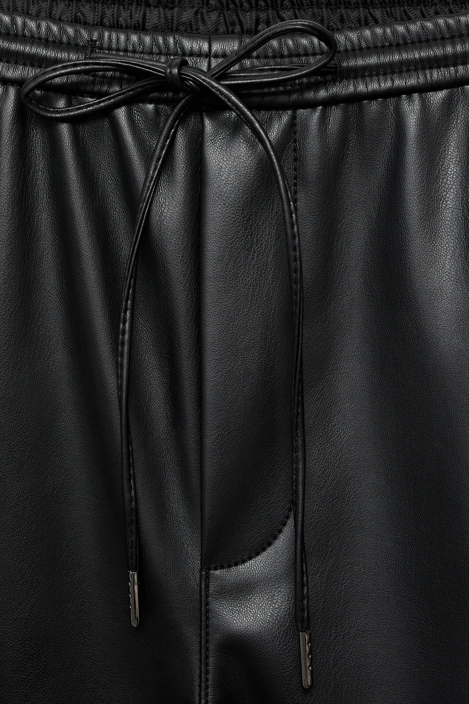 Женский Mango Брюки APPLE из искусственной кожи (цвет ), артикул 17075974 | Фото 5