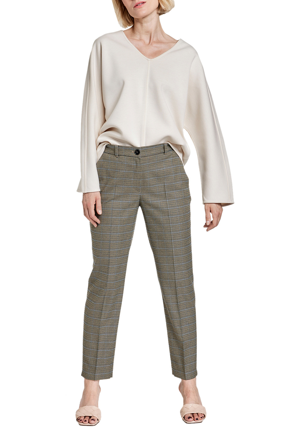 Женский Gerry Weber Укороченные брюки в клетку (цвет ), артикул 820038-31301 | Фото 3