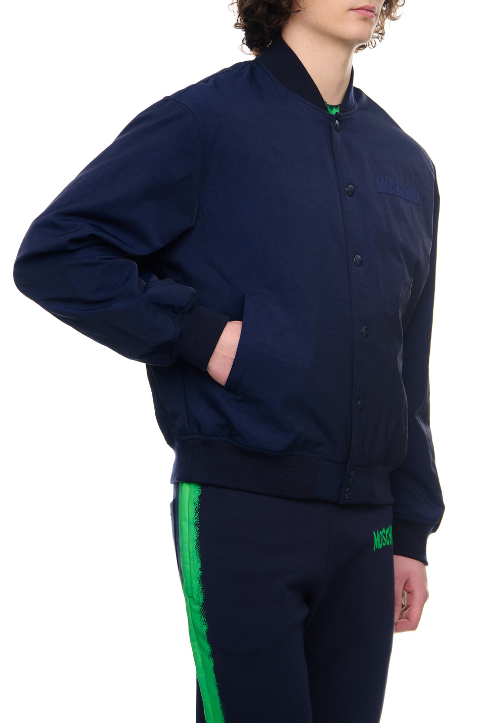 Мужской Moschino Бомбер с крупным логотипом на спинке (цвет ), артикул V0624-2015 | Фото 4