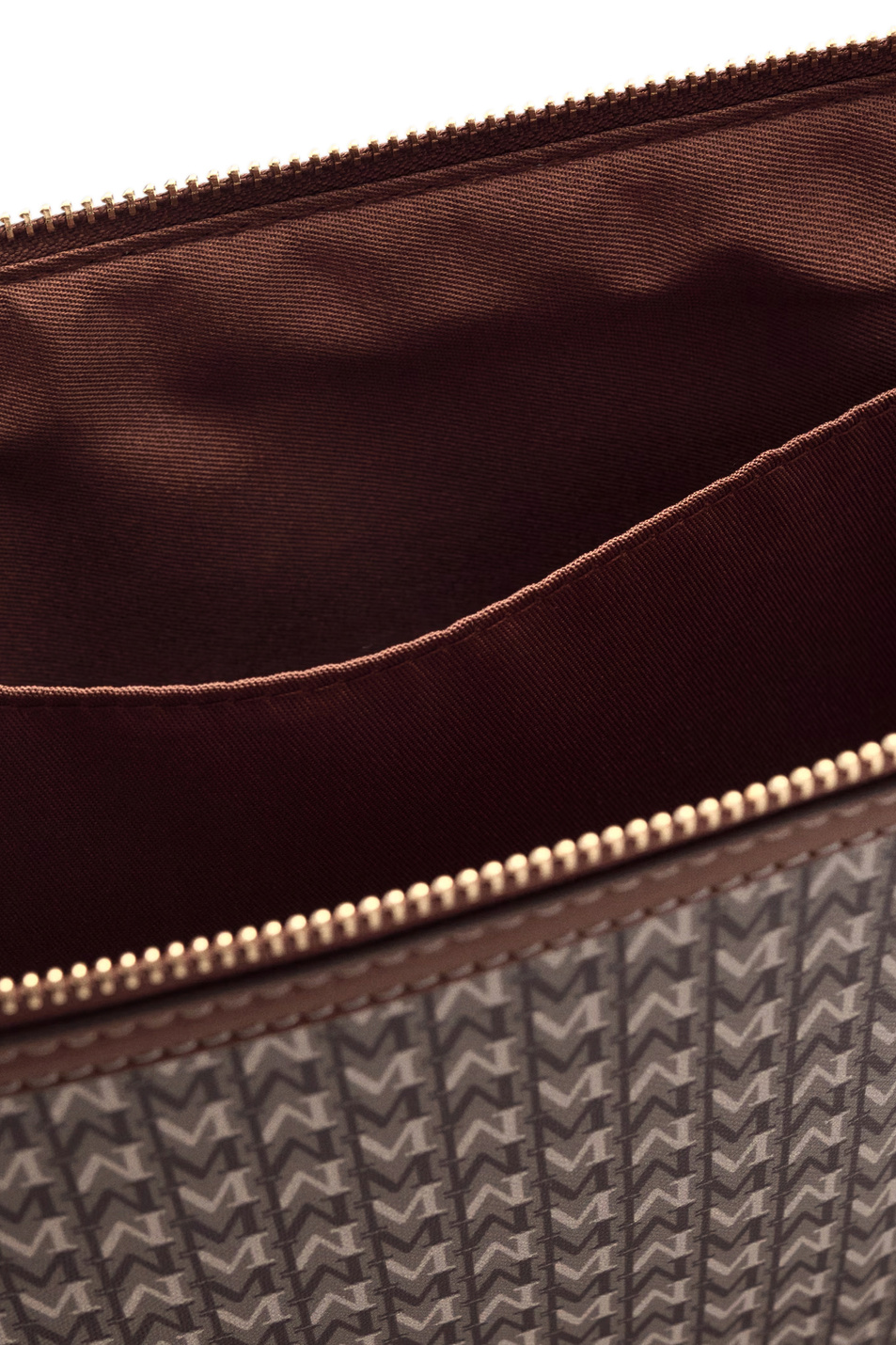 Женский Mango Чехол для ноутбука BURGOS2 с логотипом (цвет ), артикул 27041340 | Фото 3