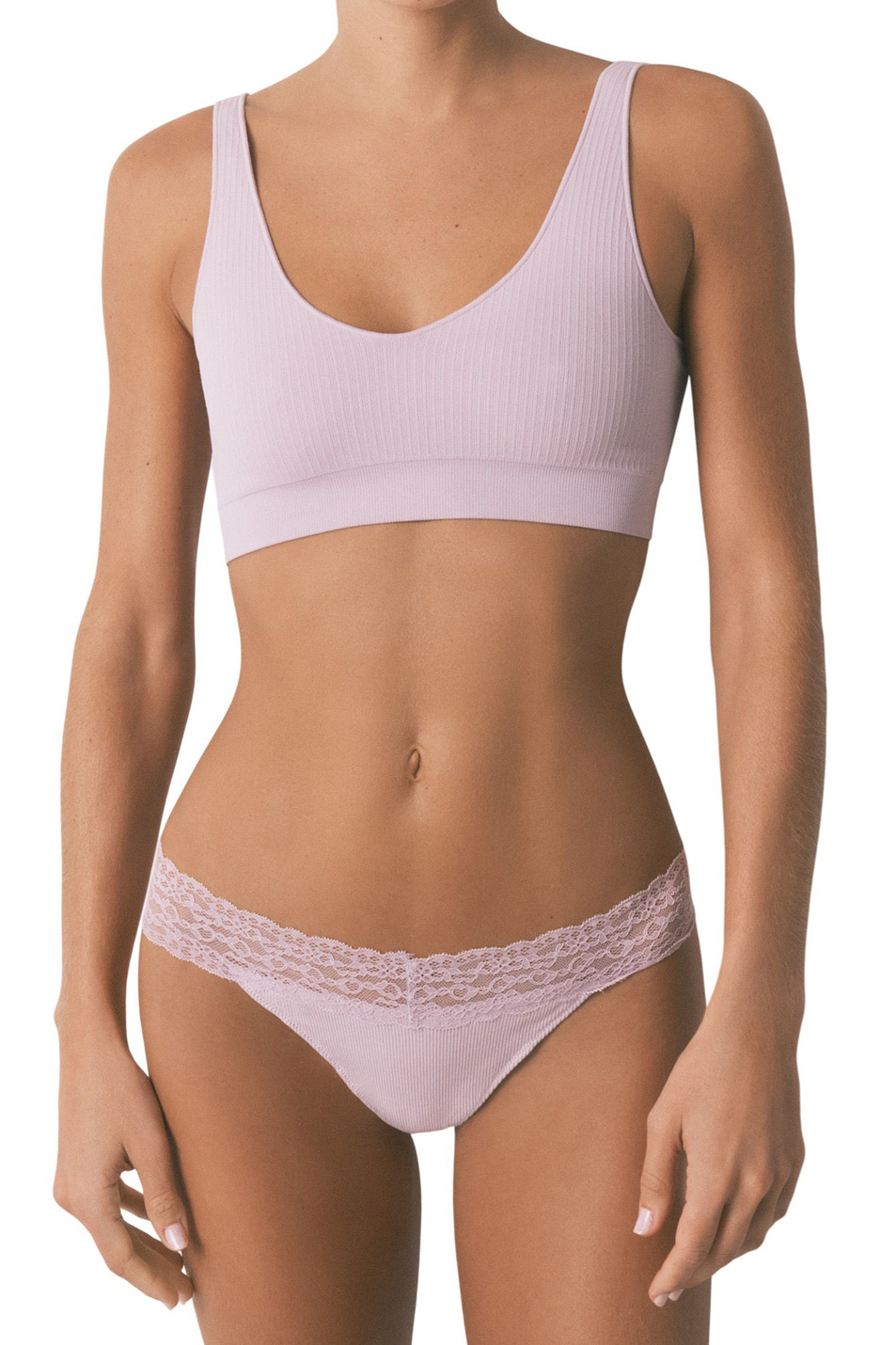 Женский Women'secret Стринги с кружевом (цвет ), артикул 0873944 | Фото 1