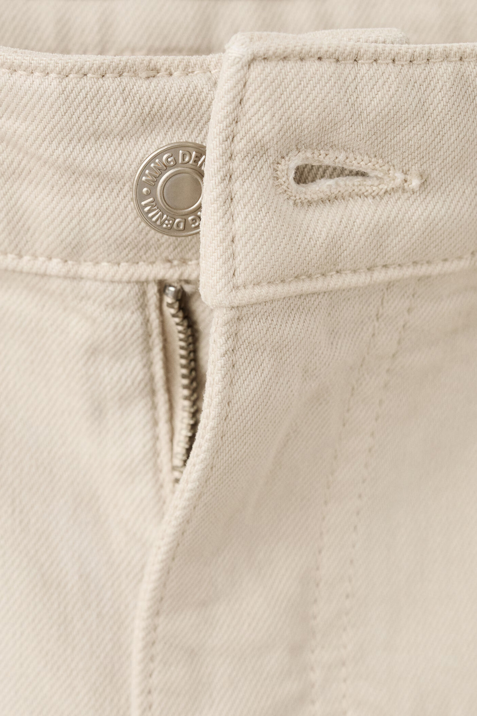 Мужской Mango Man Джинсы BENC однотонные (цвет ), артикул 27075940 | Фото 5