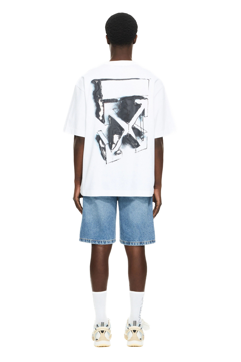 Мужской Off-White Шорты Half Arrow из хлопка (цвет ), артикул OMYC028S26DEN0014000 | Фото 4