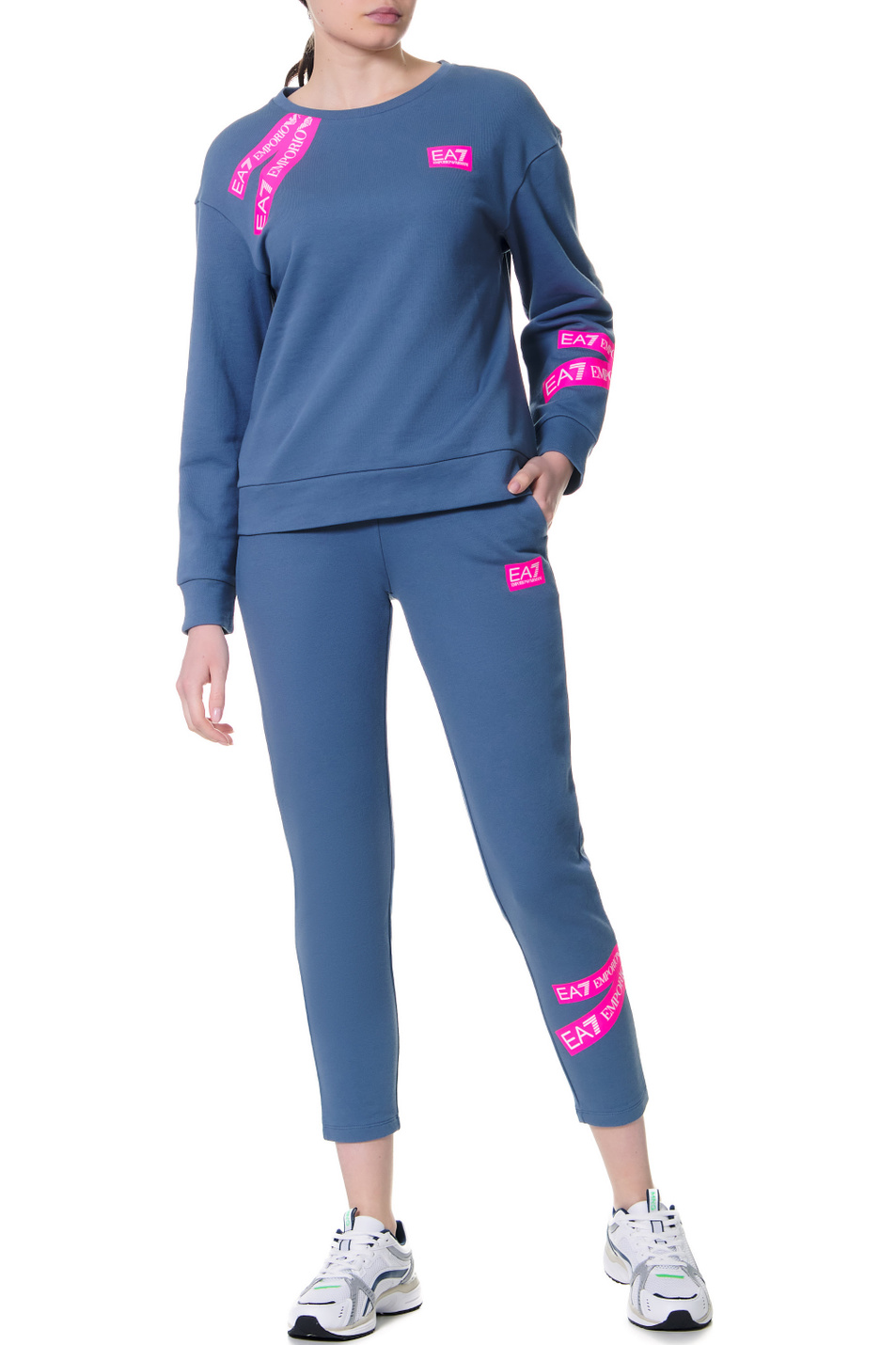 Женский EA7 Укороченные брюки с логотипом (цвет ), артикул 3LTP64-TJ6PZ | Фото 3