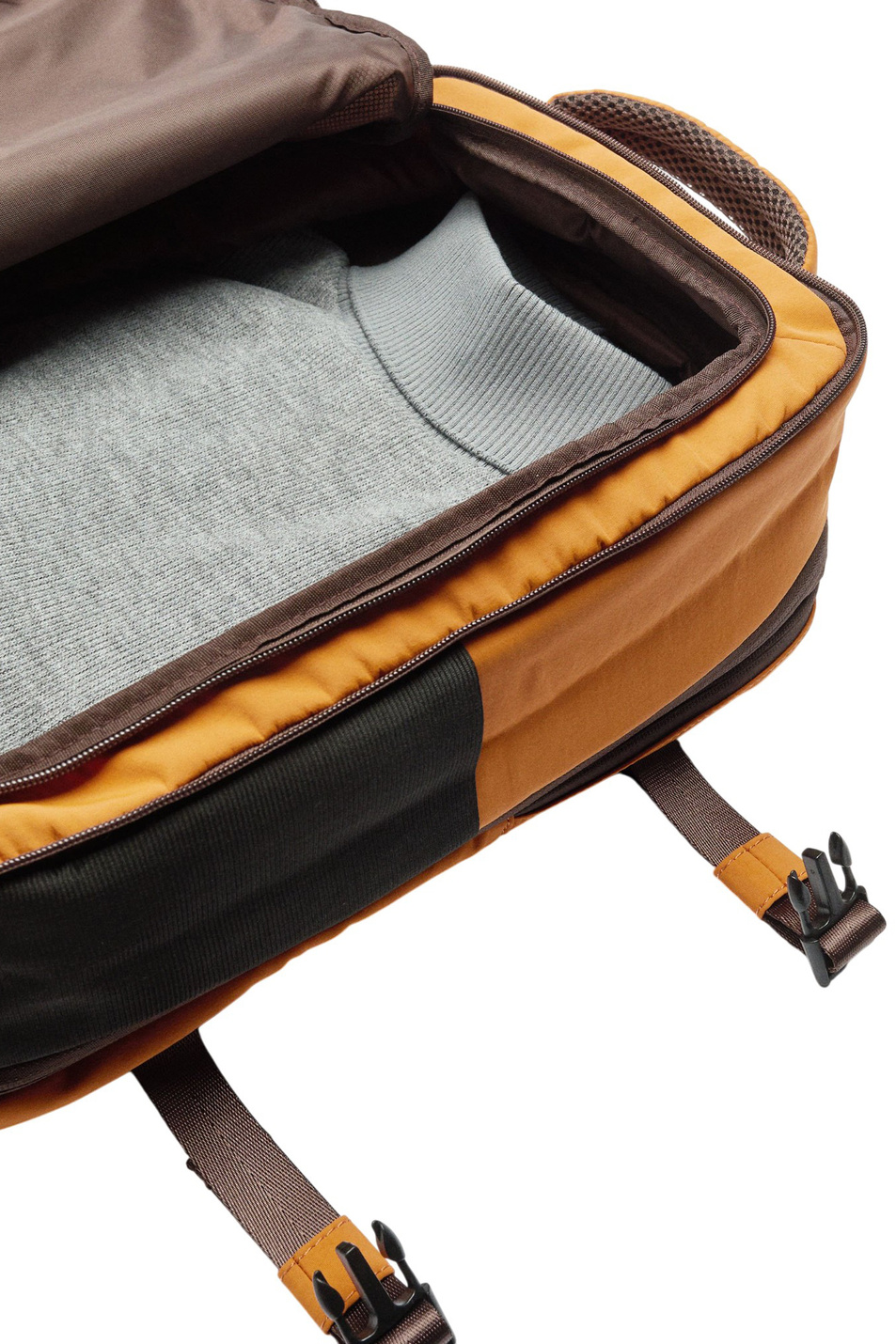 Женский Parfois Рюкзак дорожный (цвет ), артикул 243872 | Фото 4