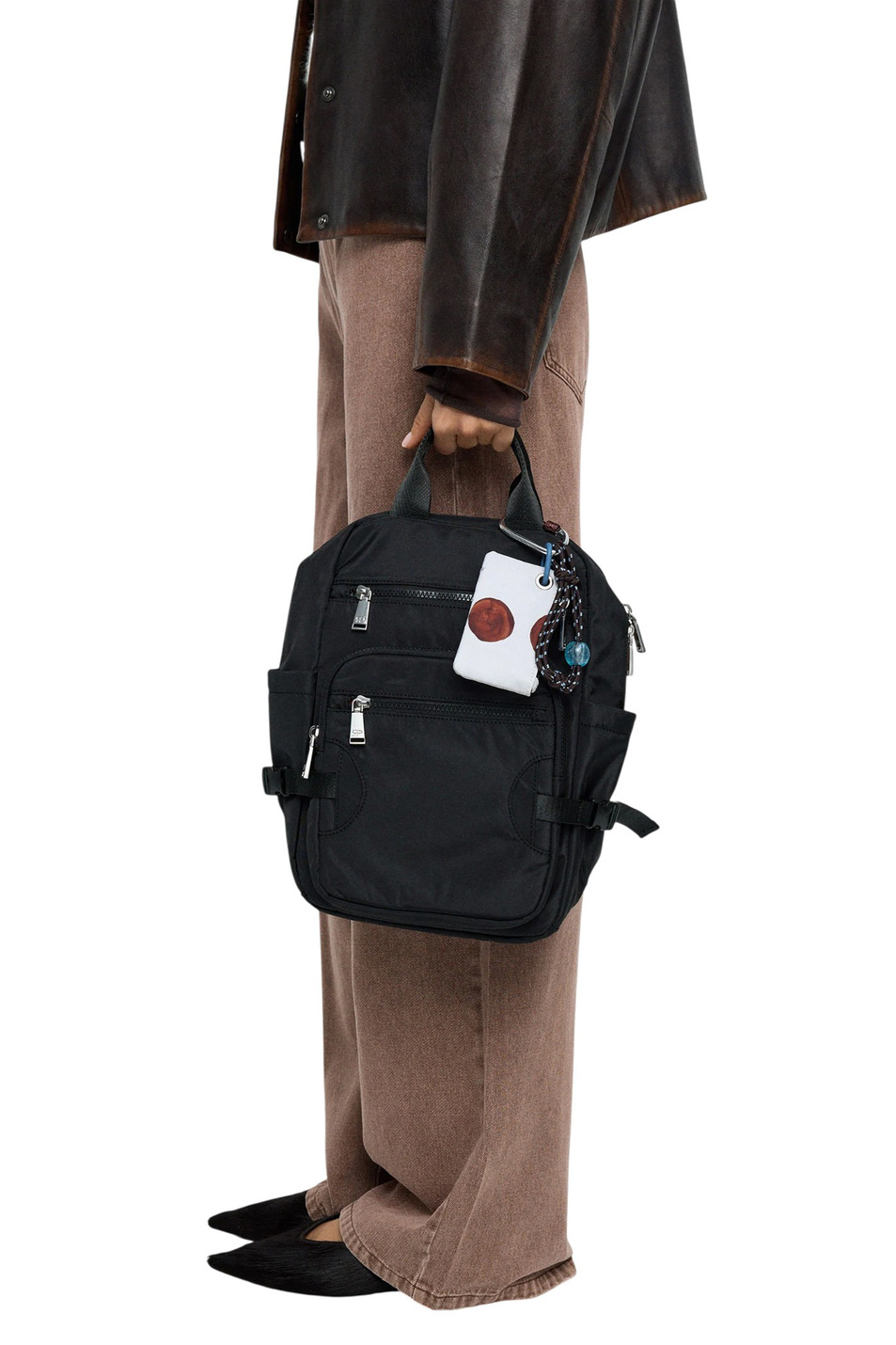 Женский Parfois Рюкзак нейлоновый с подвеской (цвет ), артикул 243406 | Фото 5