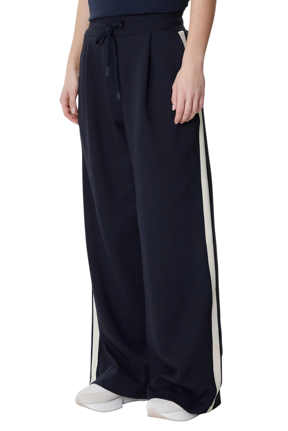 Женский Weekend Max Mara Брюки PERDONI с лампасами (цвет ), артикул 2615781051 | Фото 4