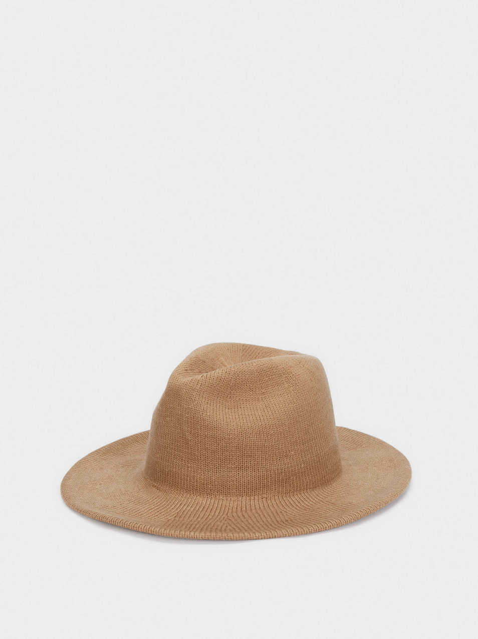 Parfois Вязаная шляпа (цвет ), артикул 183220 | Фото 1