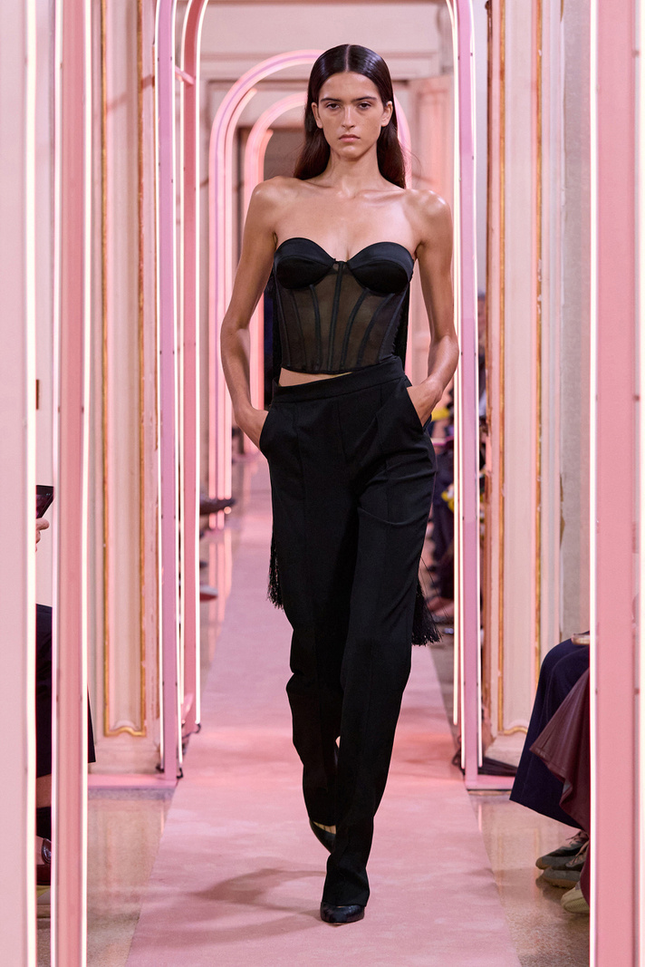 Женский Elisabetta Franchi Топ- бюстье с бахромой (цвет ), артикул TO06563E2 | Фото 6