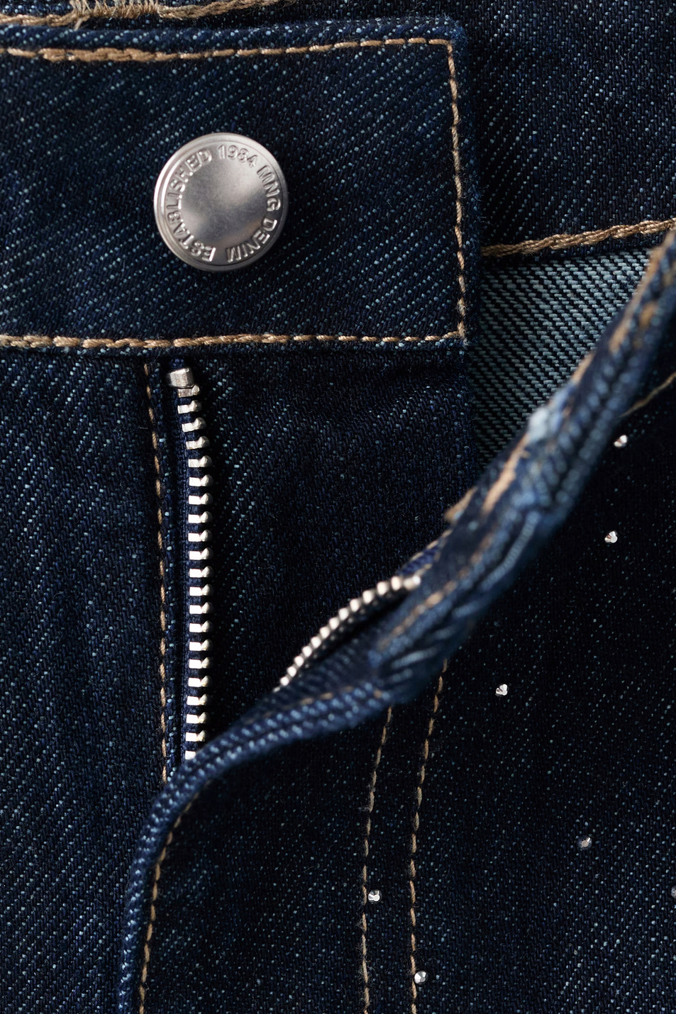 Женский Mango Джинсы VIRGO со стразами (цвет ), артикул 17069107 | Фото 5