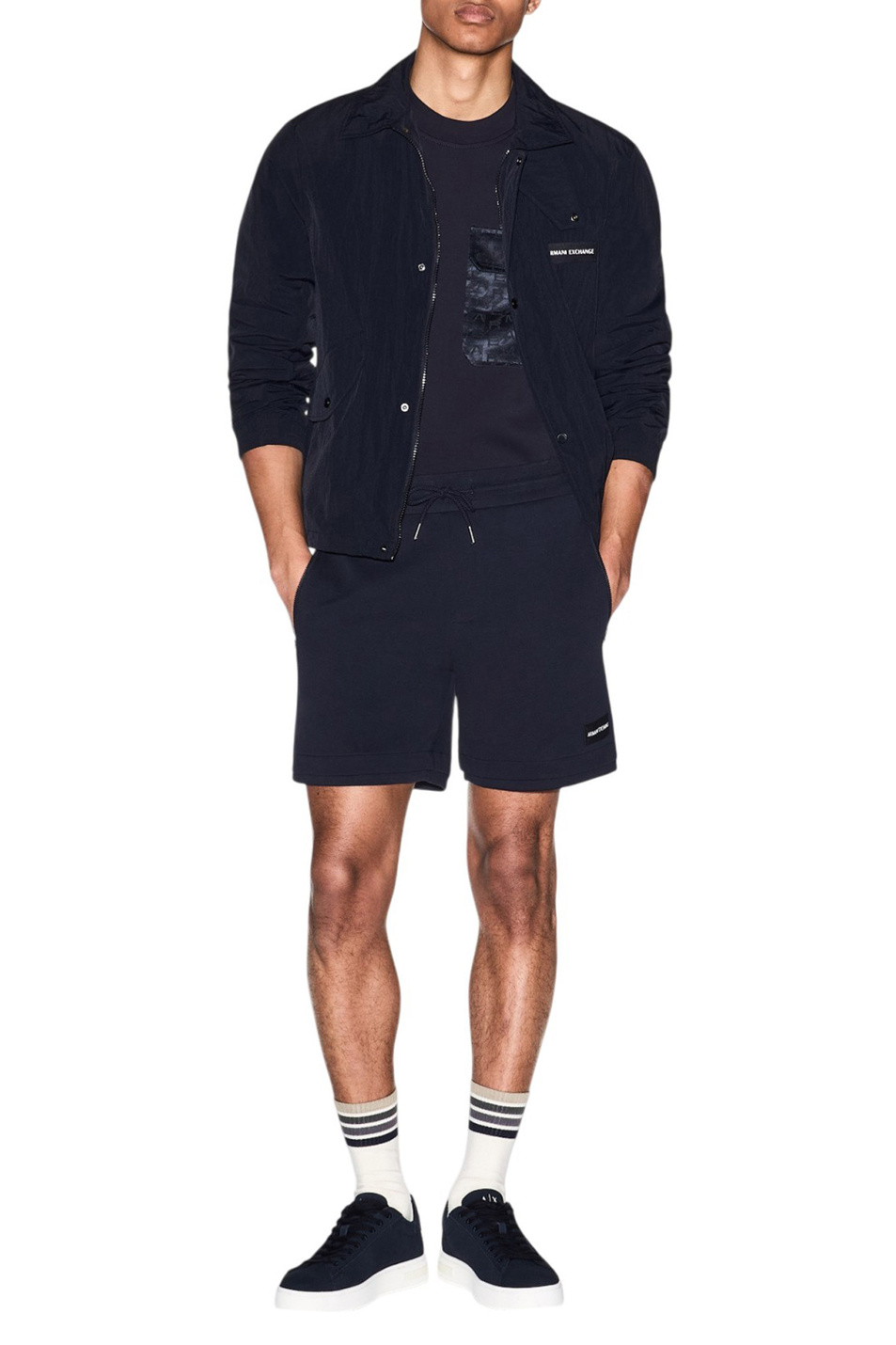 Мужской Armani Exchange Шорты однотонные (цвет ), артикул XM002354-AF21869 | Фото 2