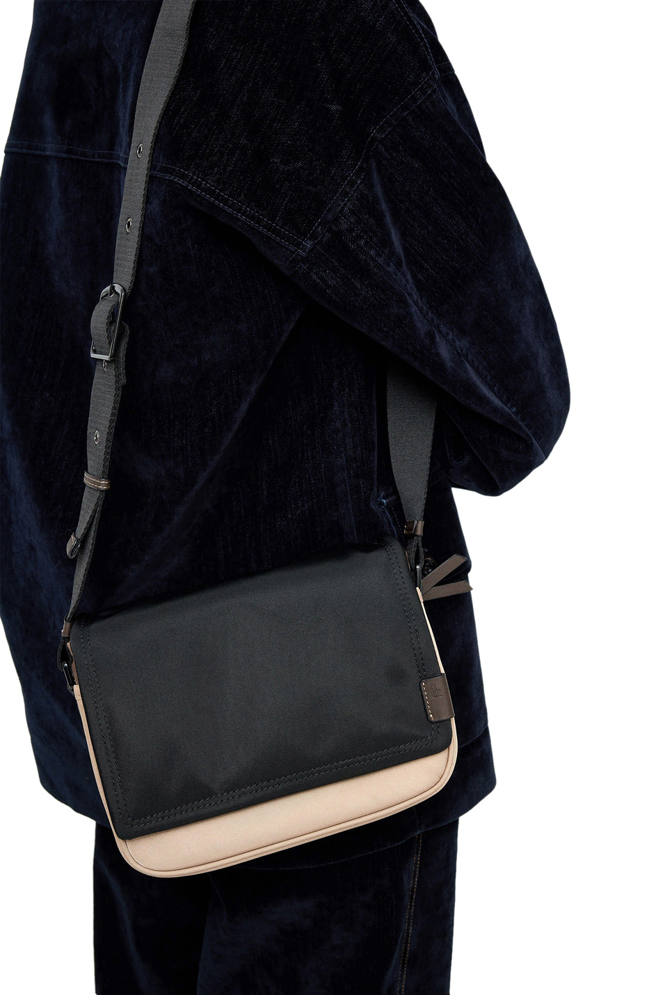 Женский Parfois Сумка через плечо из нейлона (цвет ), артикул 242456 | Фото 5