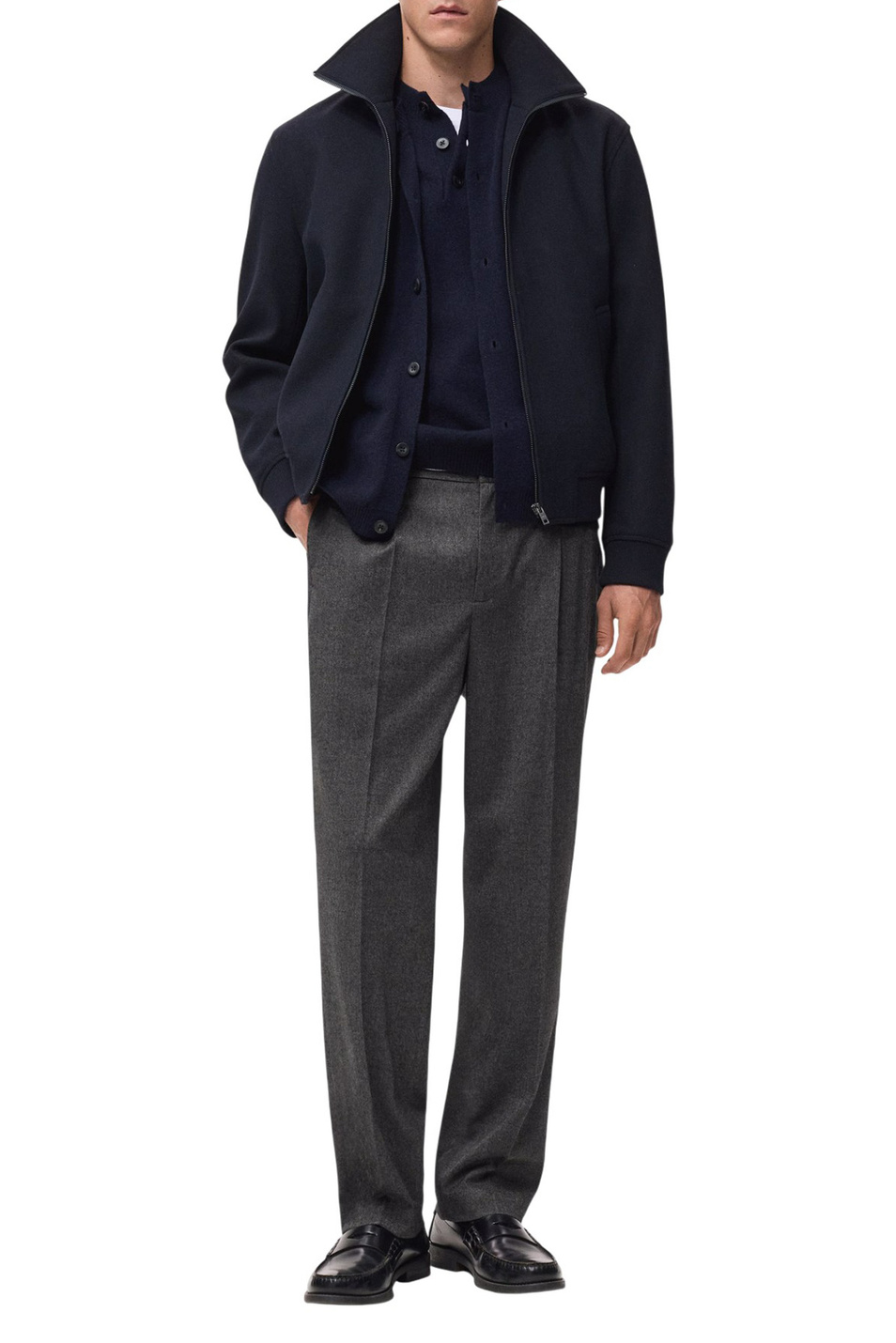 Брюки PIEDRA прямого кроя со складками|Основной цвет:Серый Мужской Mango Man Брюки PIEDRA прямого кроя со складками (цвет ), артикул 17017888 | Фото 2