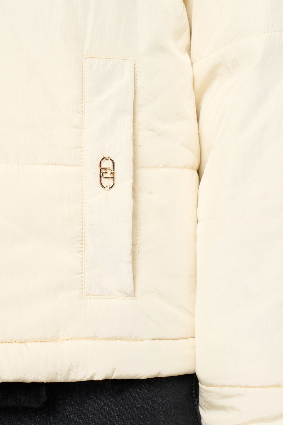 Женский Liu Jo Куртка двусторонняя (цвет ), артикул TF5015MA93F | Фото 10