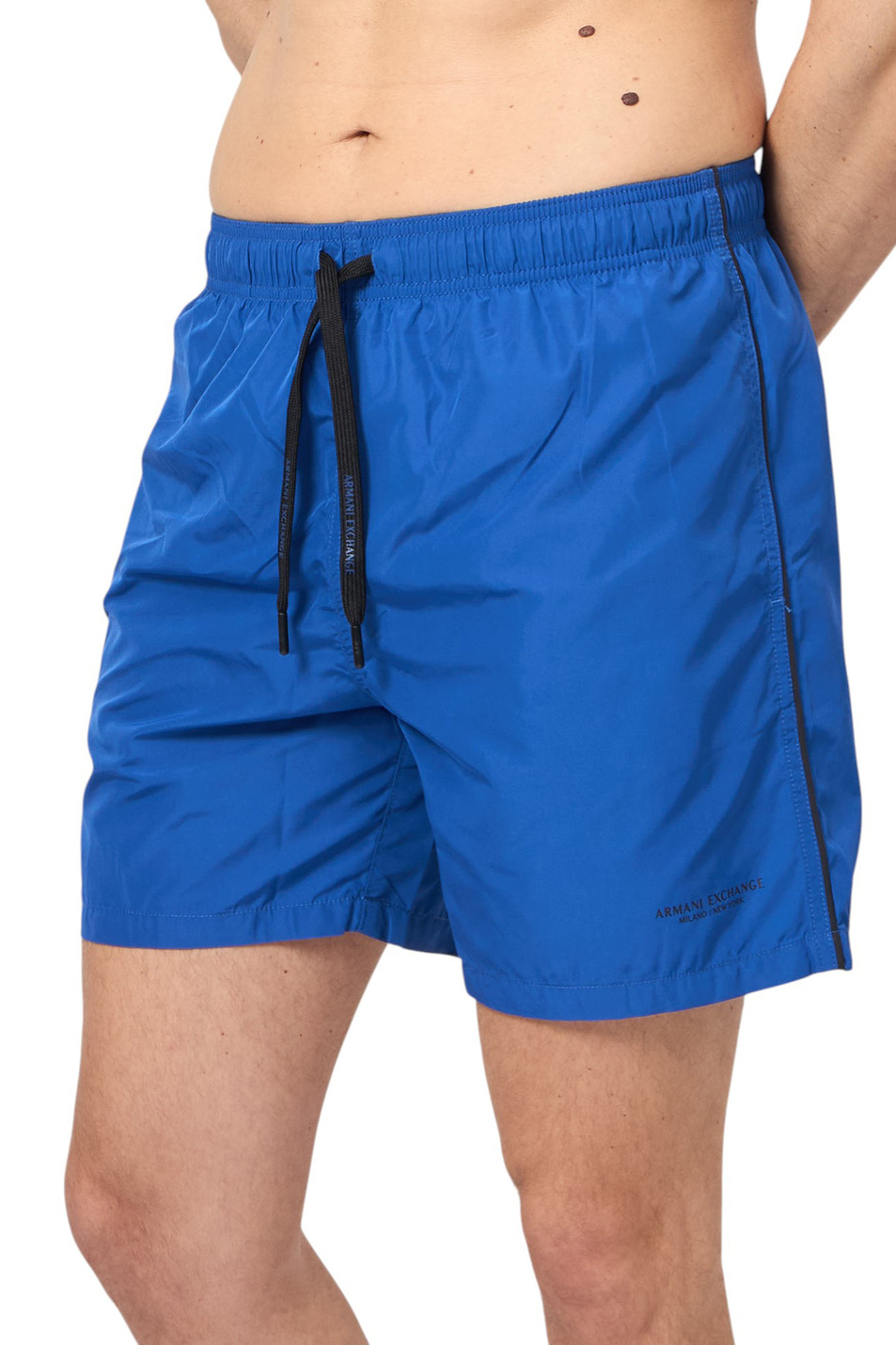Мужской Armani Exchange Шорты купальные однотонные (цвет ), артикул 953035-CC630 | Фото 5