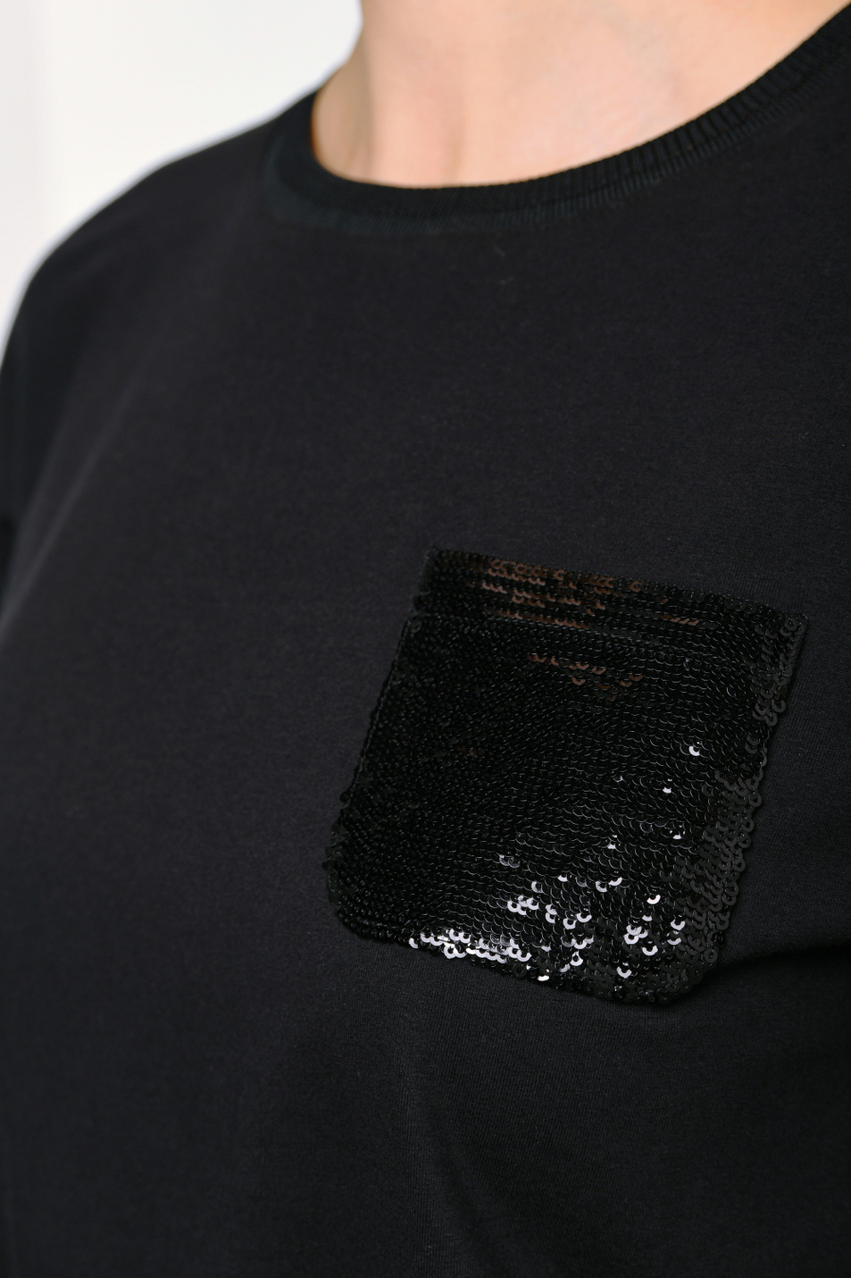 Женский Emporio Armani Футболка из хлопка с карманом на груди (цвет ), артикул 3G2T84-2JQAZ | Фото 1