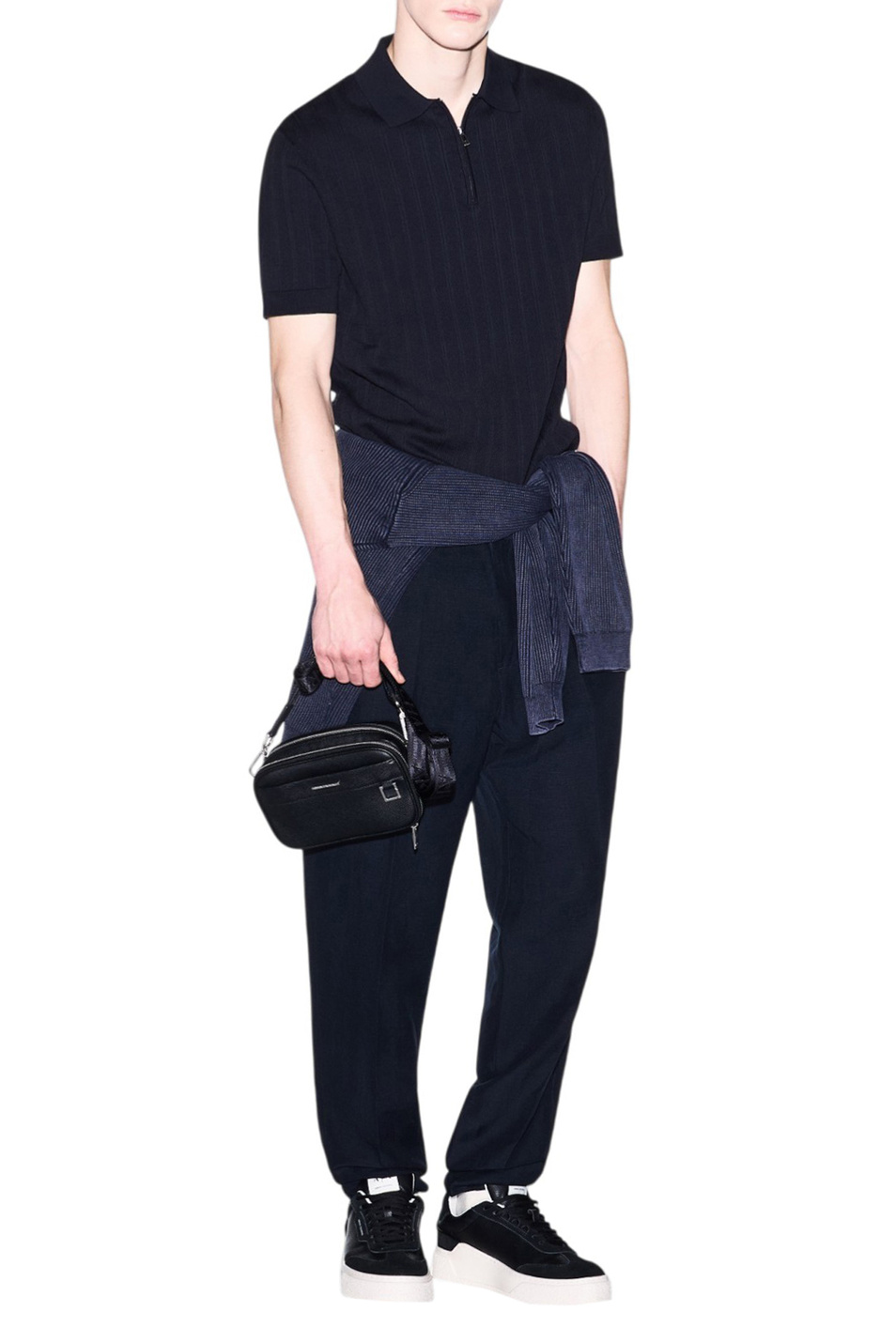 Мужской Armani Exchange Поло однотонное (цвет ), артикул XM002438-AF22249 | Фото 2