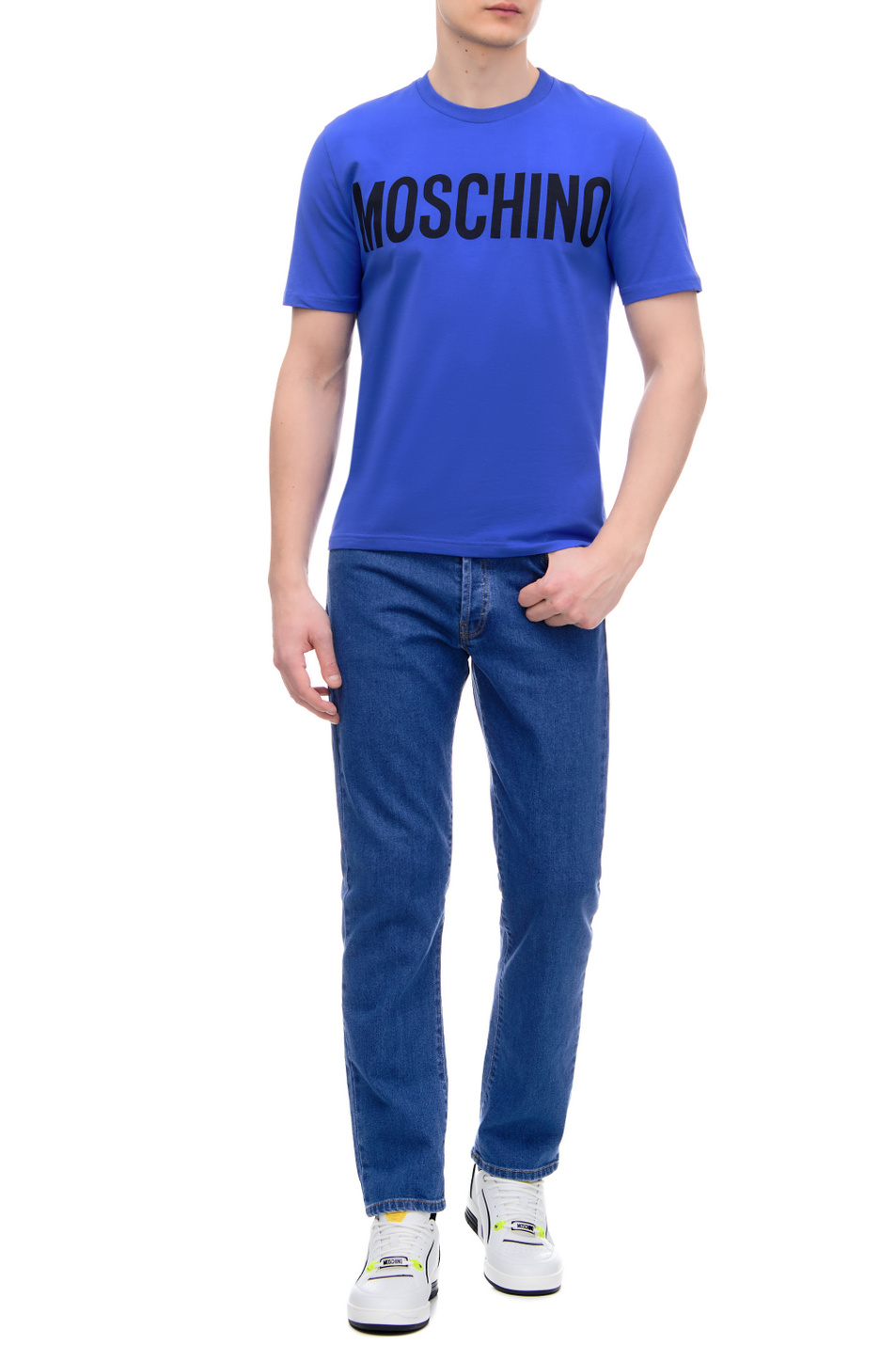 Мужской Moschino Футболка с крупным логотипом на груди (цвет ), артикул A0702-2039 | Фото 2