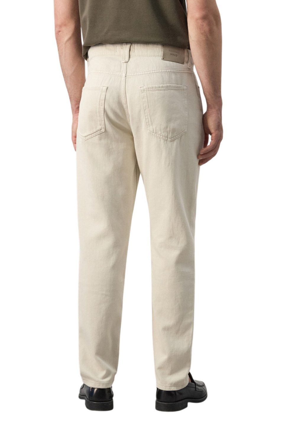 Мужской Mango Man Джинсы LORI однотонные (цвет ), артикул 27075983 | Фото 4