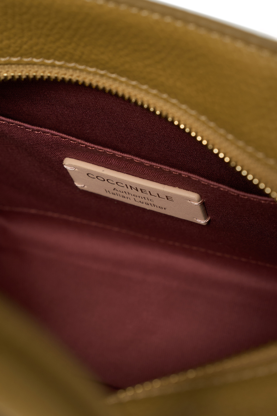 Женский Coccinelle Сумка MYRTHA26 из натуральной кожи (цвет ), артикул E1UAK180101 | Фото 6